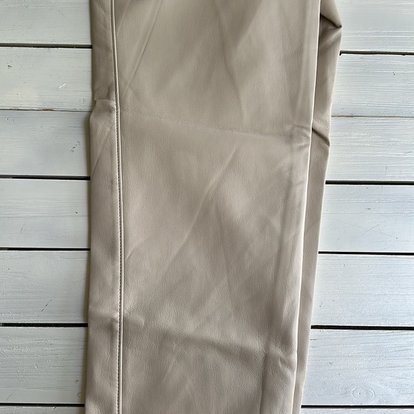 NWT Babaton Command Vegan Straight Pant in Soft Sand size 6 - Picture 15 of 16